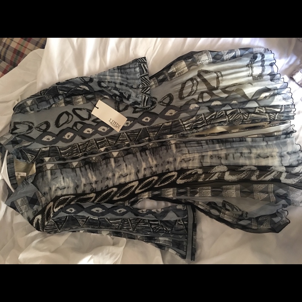 Lindi blouse